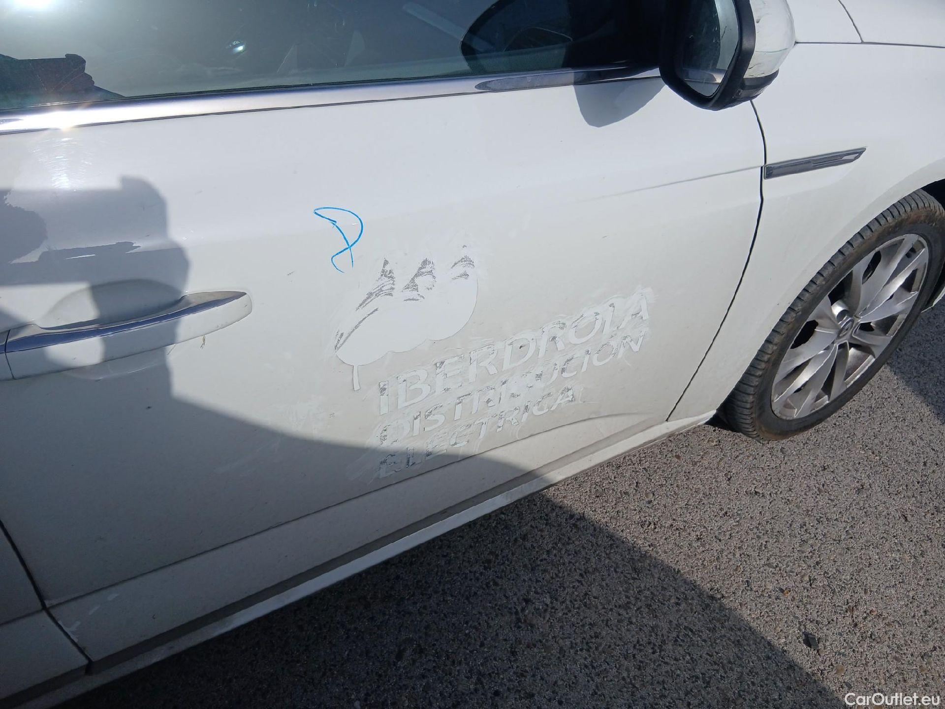  Renault  Megane RENAULT Mégane / 2015 / 5P / familiar Sp. Tourer Zen En. dCi 81kW (110CV) #34