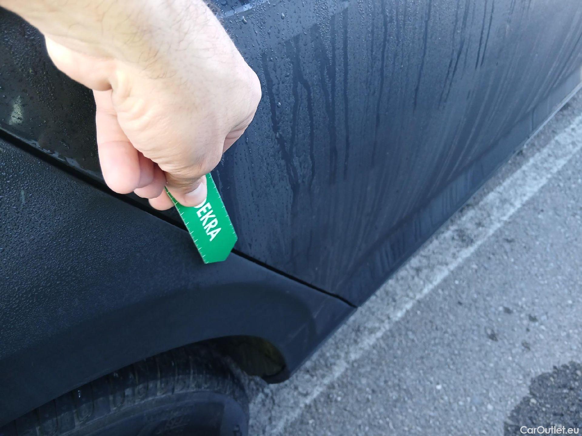  Volkswagen  Passat VOLKSWAGEN  / 2014 / 4P / sedán Advance 2.0 TDI 110kW (150CV) #14