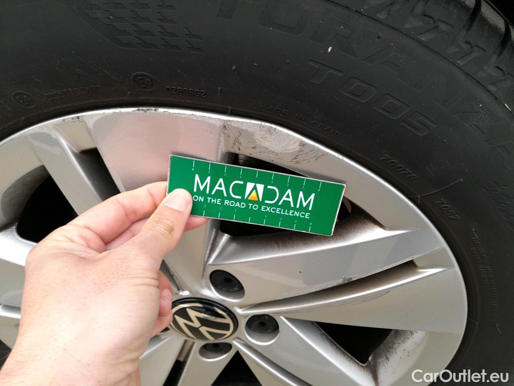  Volkswagen  Golf  VOLKSWAGEN / 2020 / 5P / berlina con portón 2.0 TDI 85kW (115CV) #16