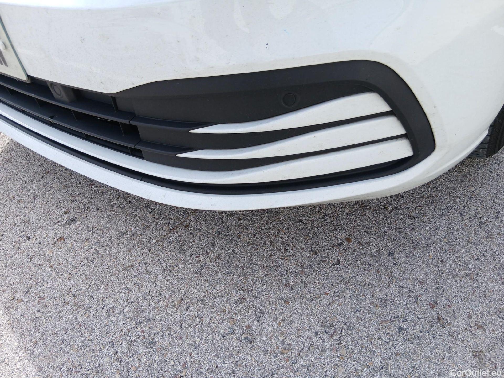  Volkswagen  Golf  VIII Berlina Life 2.0 TDI 115CV MT6 E6d #6