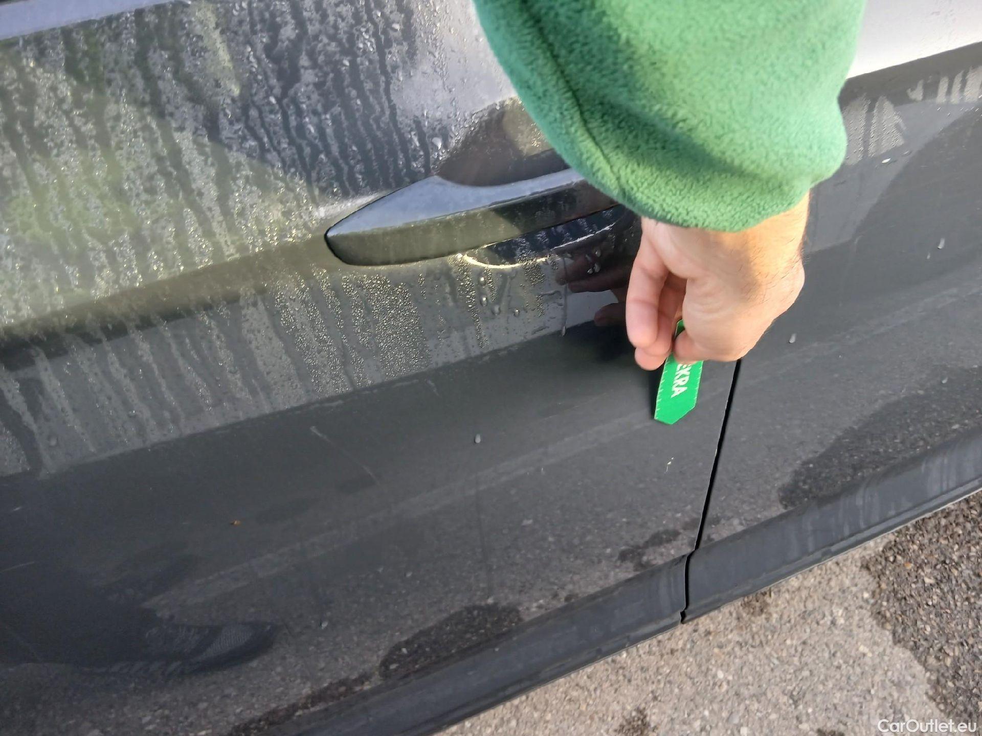  Volkswagen  Passat VOLKSWAGEN  / 2014 / 4P / sedán Advance 2.0 TDI 110kW (150CV) #3