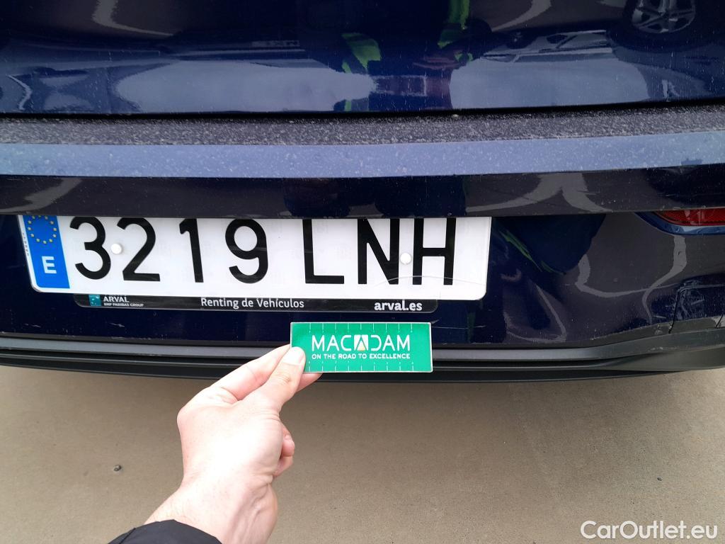  Volkswagen  Golf  VOLKSWAGEN / 2020 / 5P / berlina con portón 2.0 TDI 85kW (115CV) #30