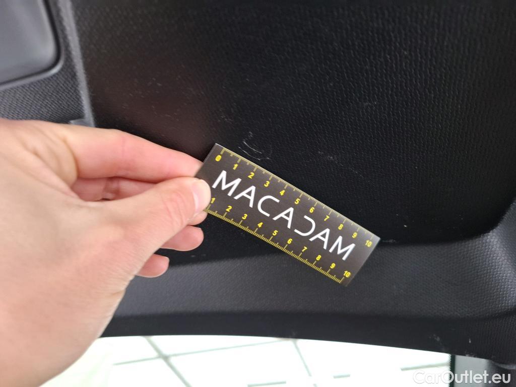  Bmw  I3  BMW / 2017 / 5P / Berline 120 Ah Edition Windmill Suite(SP) #42