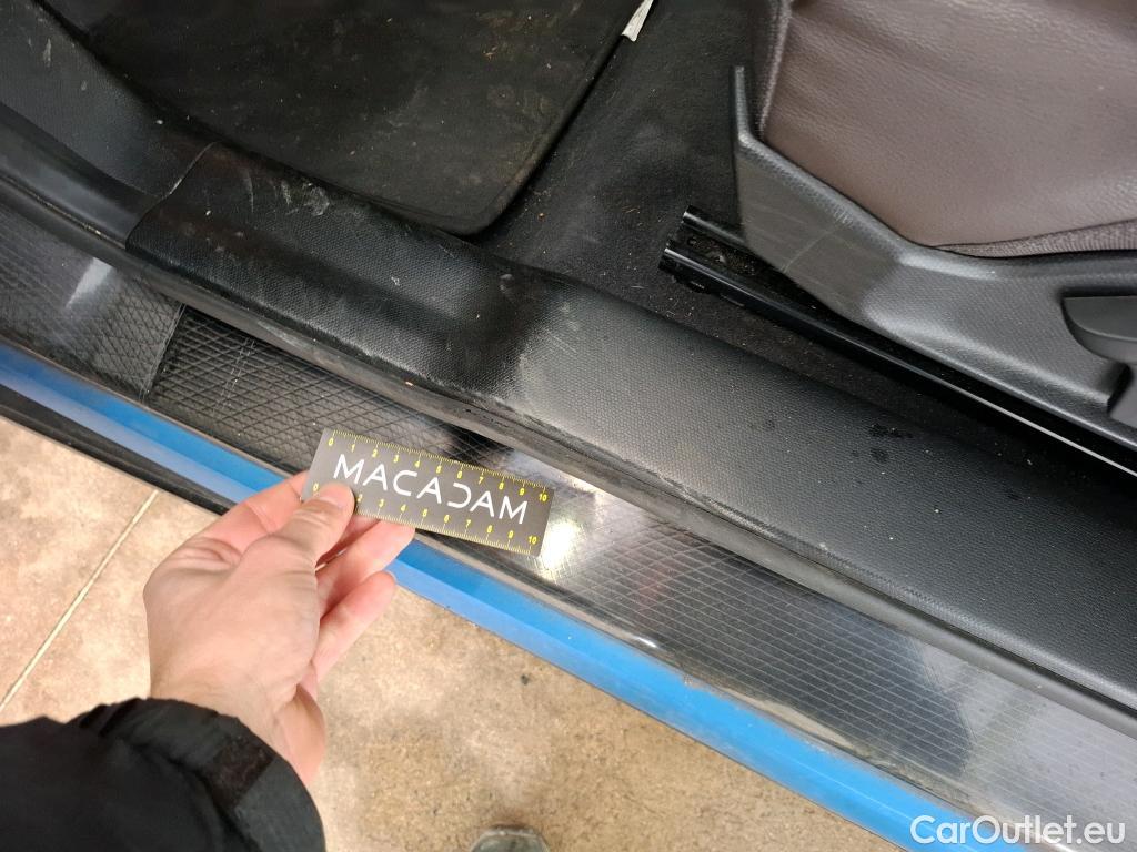  Bmw  I3  BMW / 2017 / 5P / Berline 120 Ah Edition Windmill Suite(SP) #28