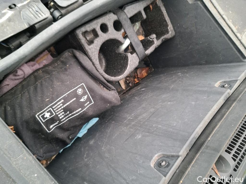  Bmw  I3  BMW / 2017 / 5P / Berline 120 Ah Edition Windmill Suite(SP) #32