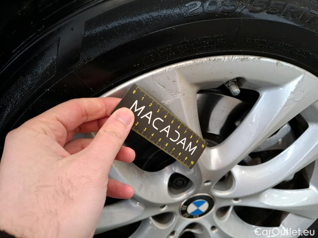  Bmw  Serie 2 BMW  Active Tourer  2018  5P  monospace 225xe Business Design Auto #24