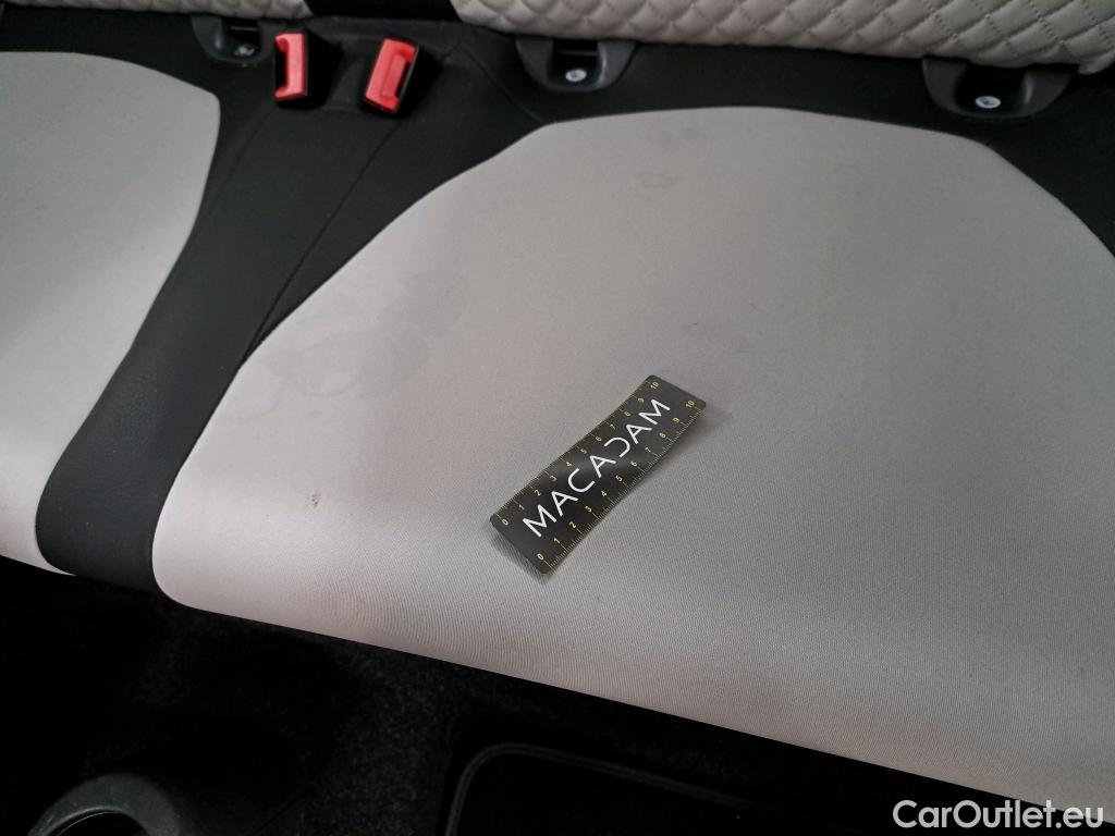  Fiat  500 FIAT  2015 3P Berline Hybrid 1.0 BSG 70 ch Dolcevita #17