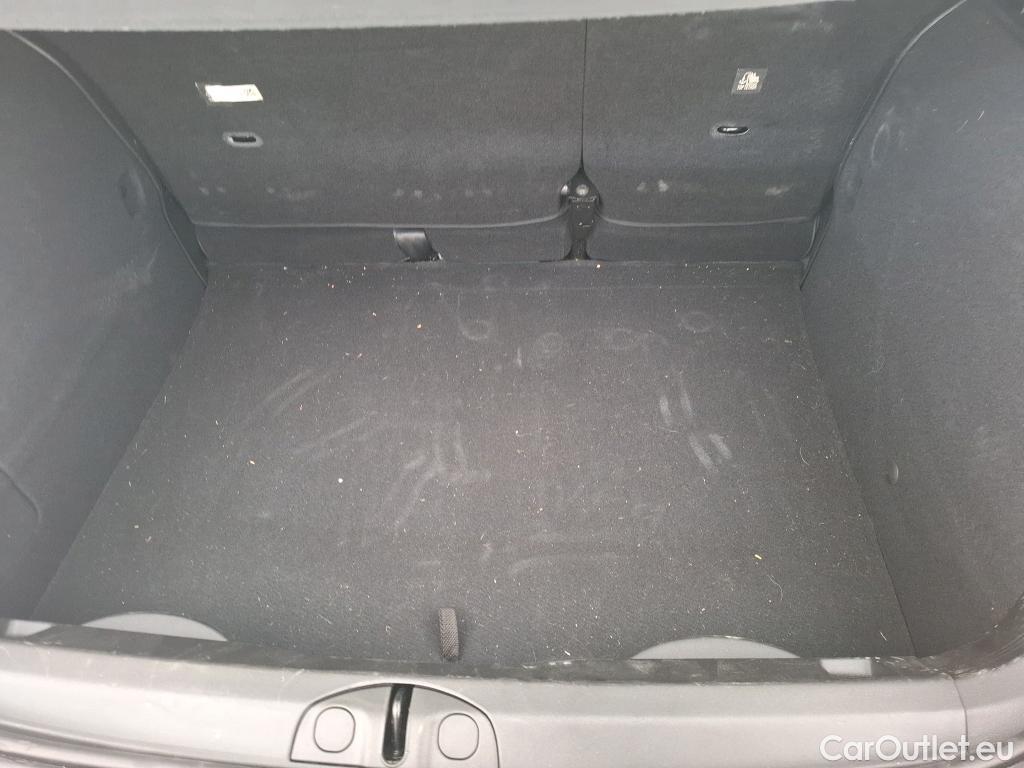  Fiat  500 FIAT X / 2018 / 5P / SUV 1.5 MHEV FFLY 130ch DCT7 P Con Sty Tec CD FI 150 #1