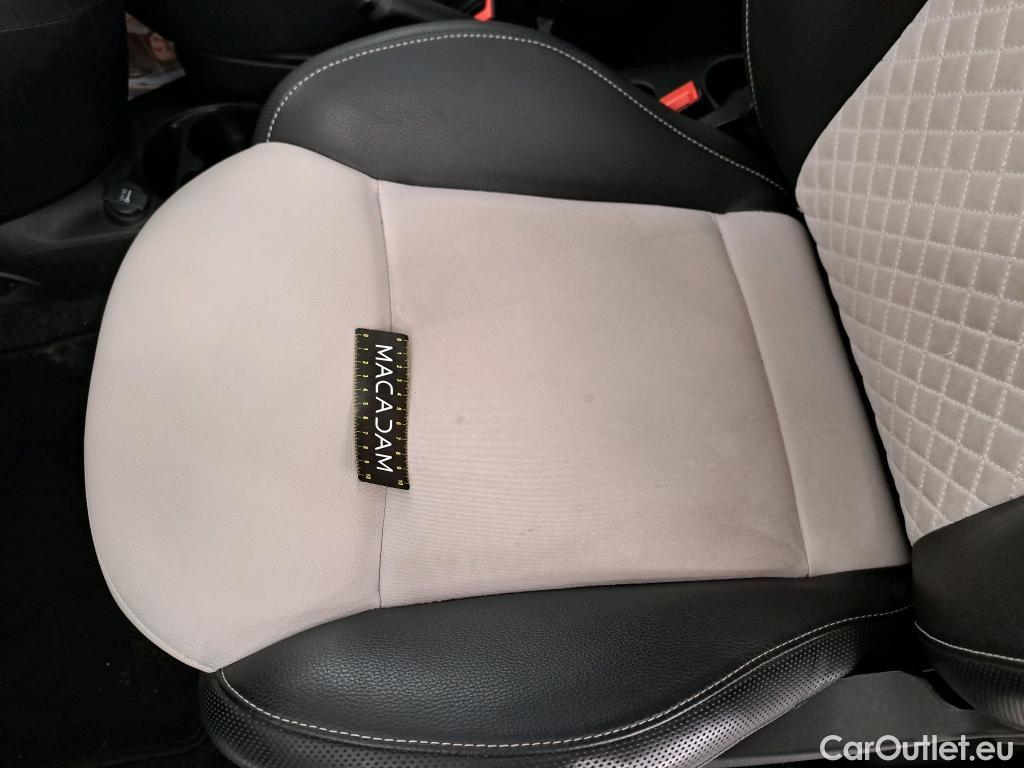  Fiat  500 FIAT   2015  3P  Berline Hybrid 10 BSG 70 ch Dolcevita #10