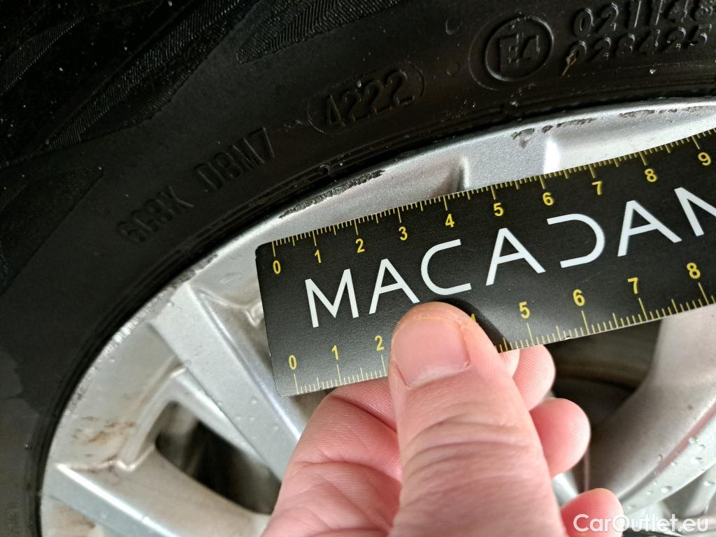  Fiat  500 FIAT  2015 3P Berline Hybrid 1.0 BSG 70 ch Dolcevita #8