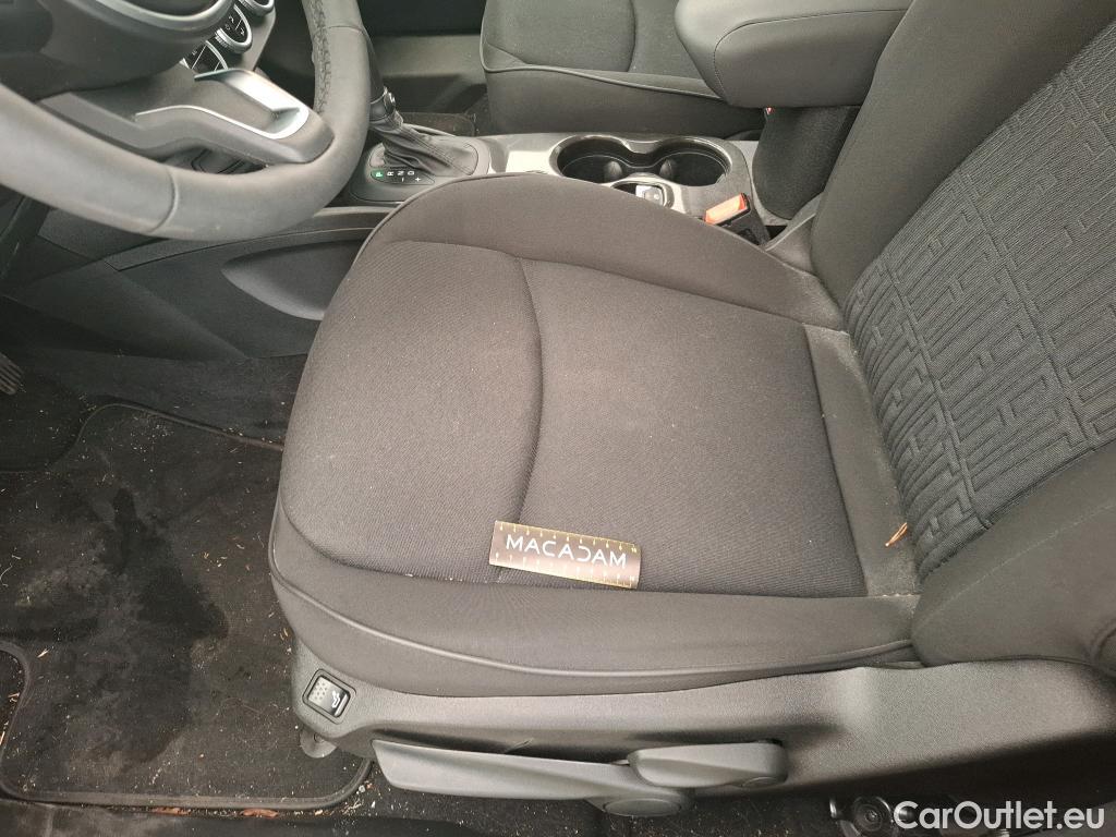  Fiat  500 FIAT X / 2018 / 5P / SUV 1.5 MHEV FFLY 130ch DCT7 P Con Sty Tec CD FI 150 #9