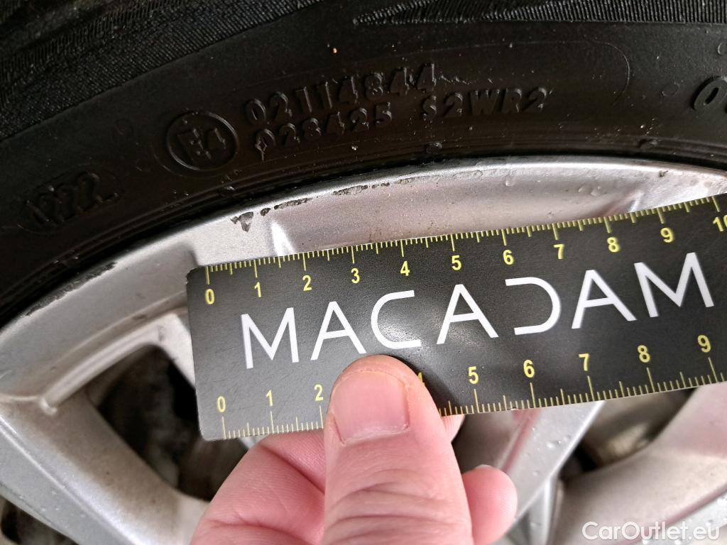  Fiat  500 FIAT  2015 3P Berline Hybrid 1.0 BSG 70 ch Dolcevita #9