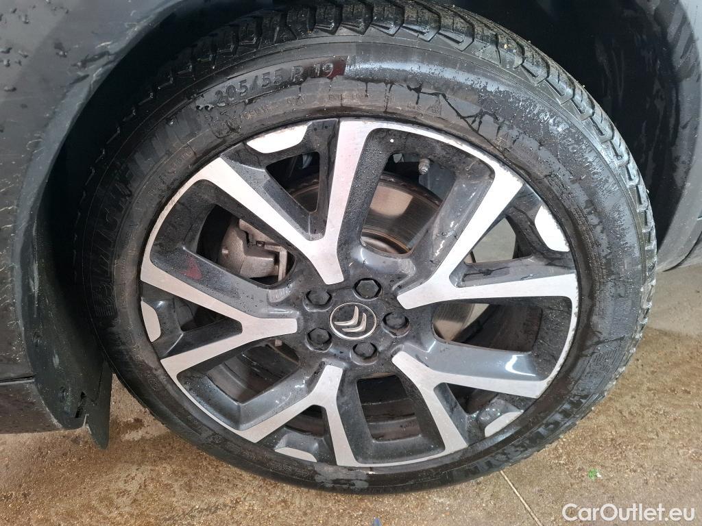  Citroen  C5 CITROEN  Aircross / 2018 / 5P / SUV Hybrid 225 ë-EAT8 Shine Pack #18