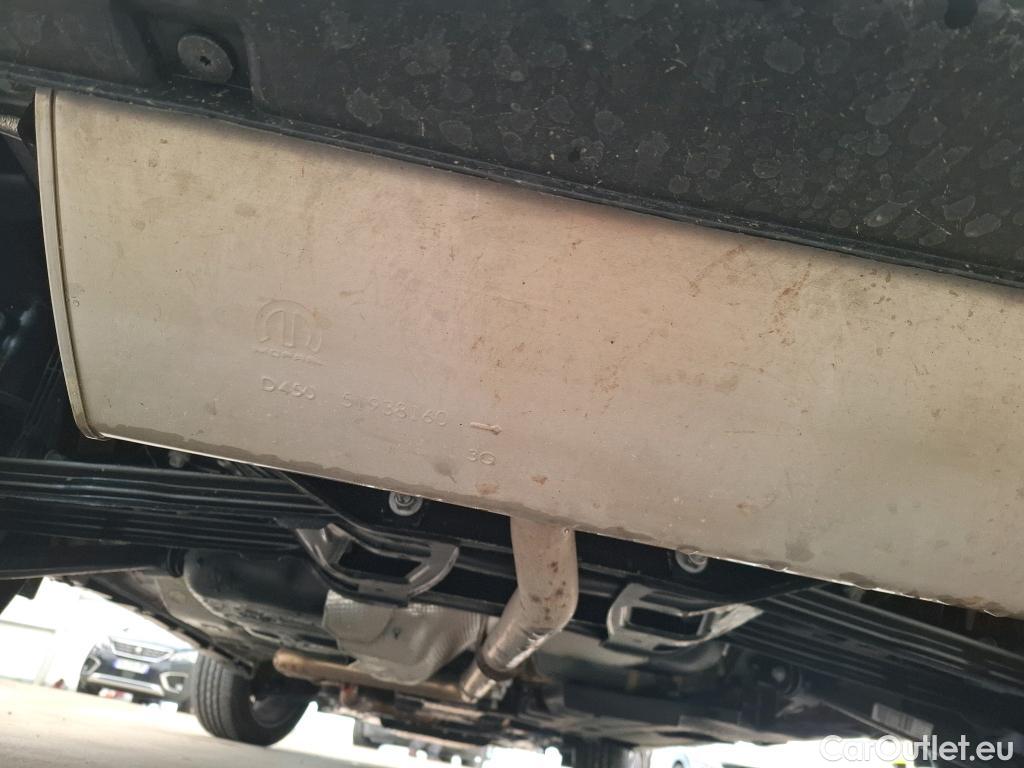  Fiat  500 FIAT X / 2018 / 5P / SUV 1.5 MHEV FFLY 130ch DCT7 P Con Sty Tec CD FI 150 #3