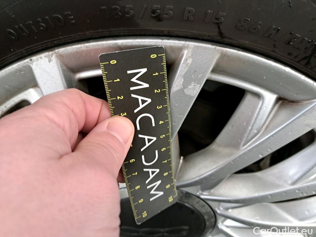  Fiat  500 FIAT  2015 3P Berline Hybrid 1.0 BSG 70 ch Dolcevita #10