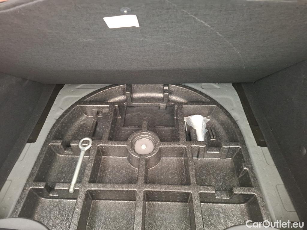  Fiat  500 FIAT X / 2018 / 5P / SUV 1.5 MHEV FFLY 130ch DCT7 P Con Sty Tec CD FI 150 #2