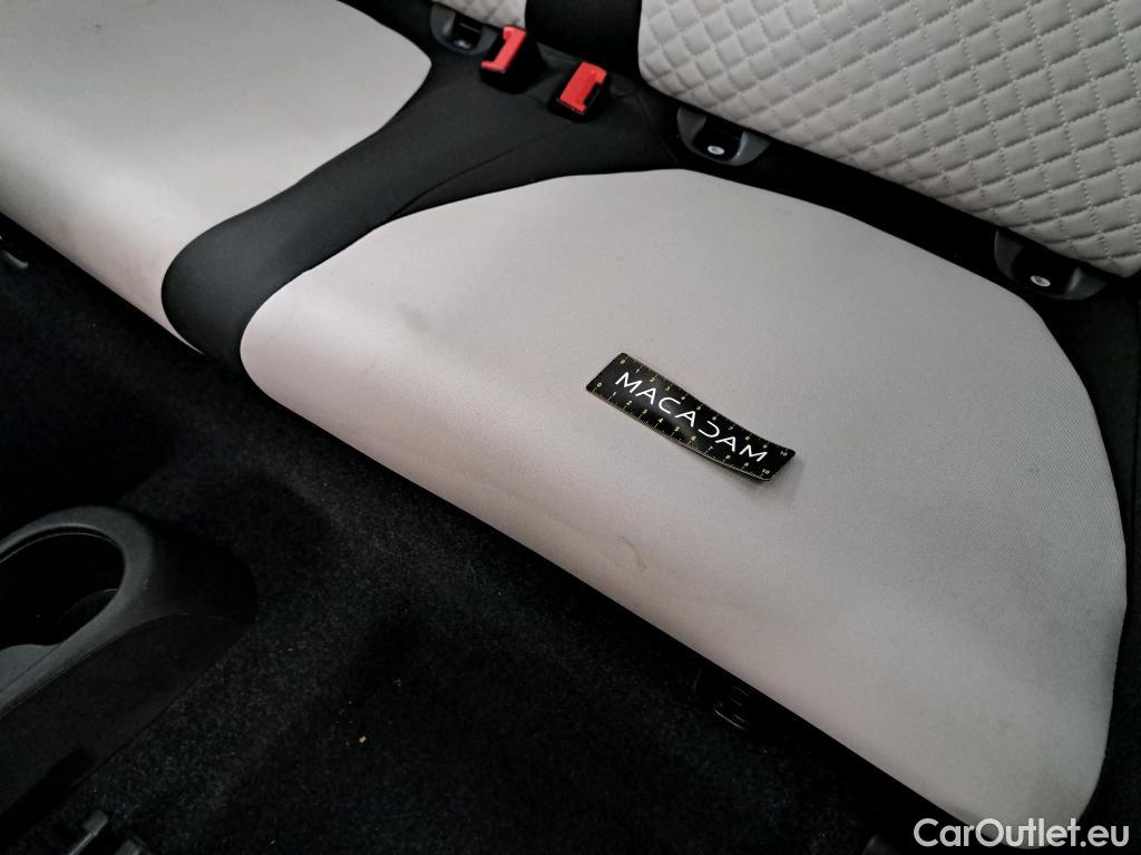  Fiat  500 FIAT   2015  3P  Berline Hybrid 10 BSG 70 ch Dolcevita #11