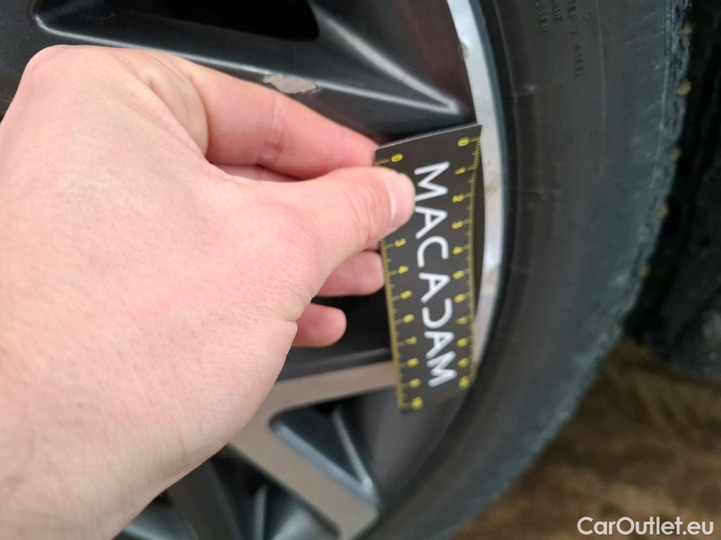  Hyundai  Konna HYUNDAI Kona / 2020 / 5P / SUV 1.6 HYBRID 141 EXECUTIVE HEV #66