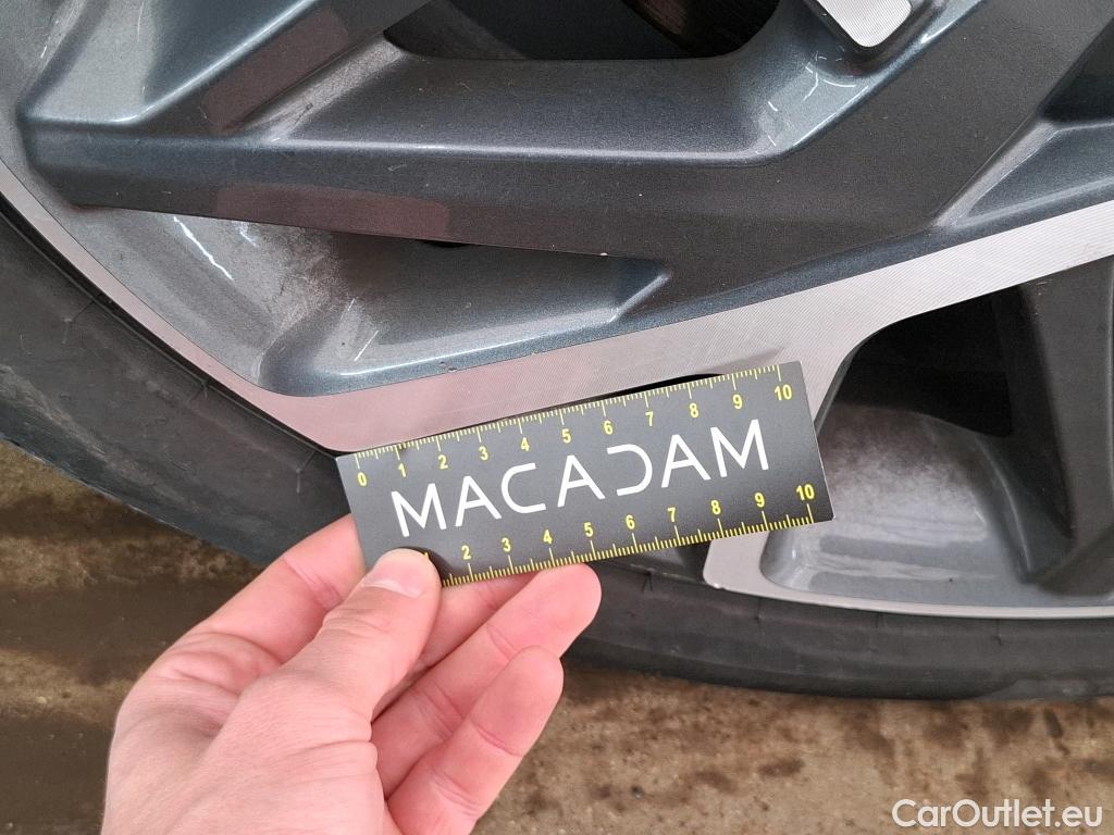  Hyundai  Konna HYUNDAI Kona / 2020 / 5P / SUV 1.6 HYBRID 141 EXECUTIVE HEV #63