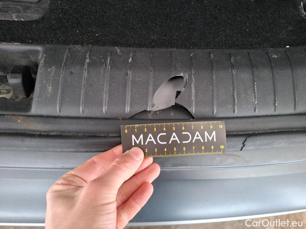  Hyundai  Konna HYUNDAI Kona / 2020 / 5P / SUV 1.6 HYBRID 141 EXECUTIVE HEV #35