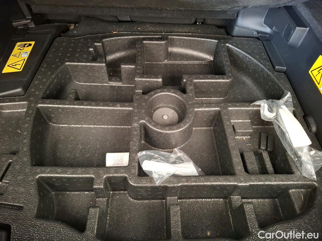  Jeep  Compass JEEP  / 2021 / 5P / SUV 1.3 TURBO T4 240 4XE LIMITED OPERATION STOCK #1