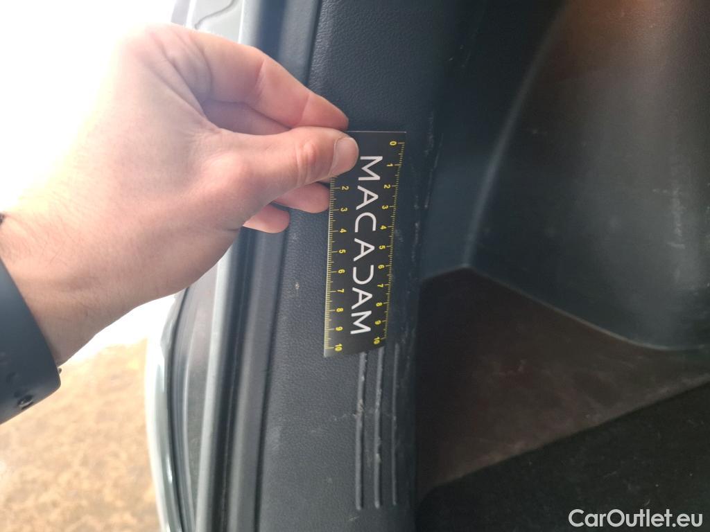  Hyundai  Konna HYUNDAI Kona / 2020 / 5P / SUV 1.6 HYBRID 141 EXECUTIVE HEV #53