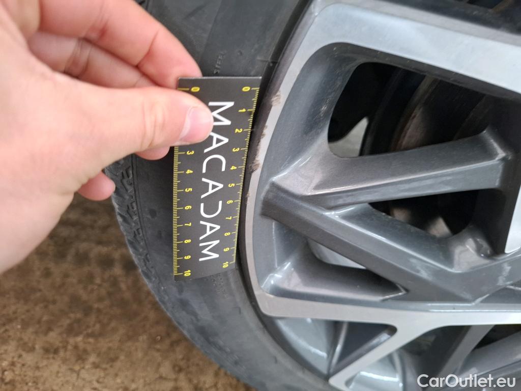  Hyundai  Konna HYUNDAI Kona / 2020 / 5P / SUV 1.6 HYBRID 141 EXECUTIVE HEV #30