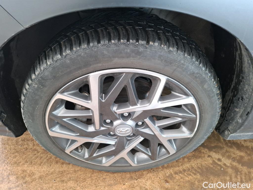  Hyundai  Konna HYUNDAI Kona / 2020 / 5P / SUV 1.6 HYBRID 141 EXECUTIVE HEV #64