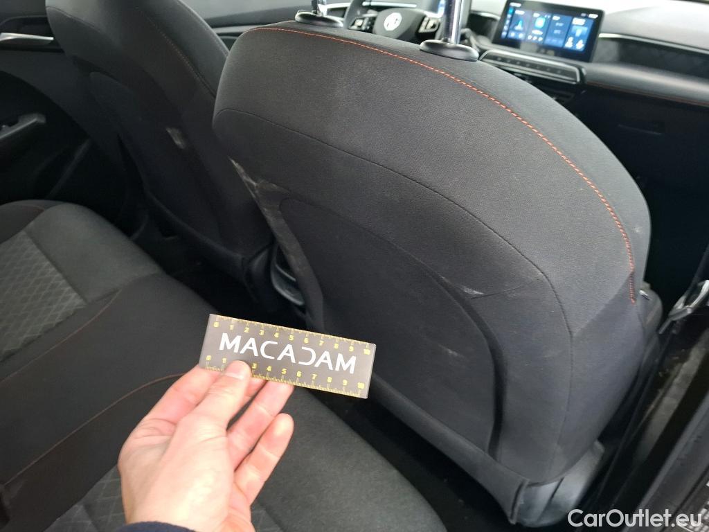  Land Rover  Discovery MG MG3 / 2024 / 5P / Berline 1.5L 195ch Hybrid+ Standard #25