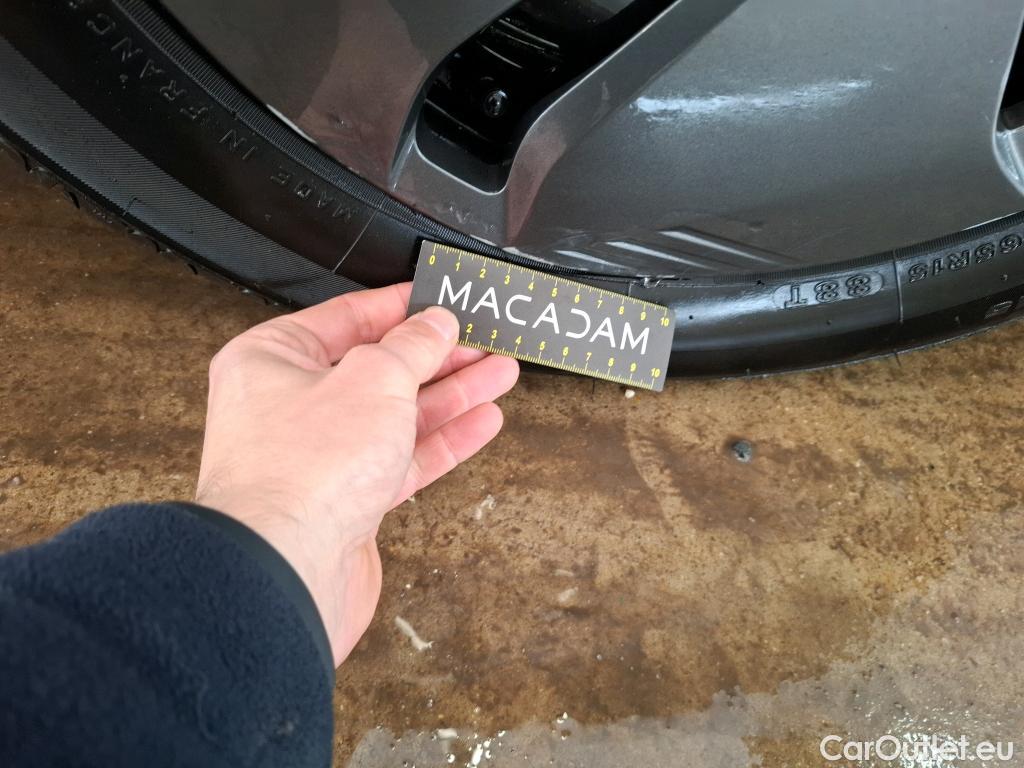  Land Rover  Discovery MG MG3 / 2024 / 5P / Berline 1.5L 195ch Hybrid+ Standard #29