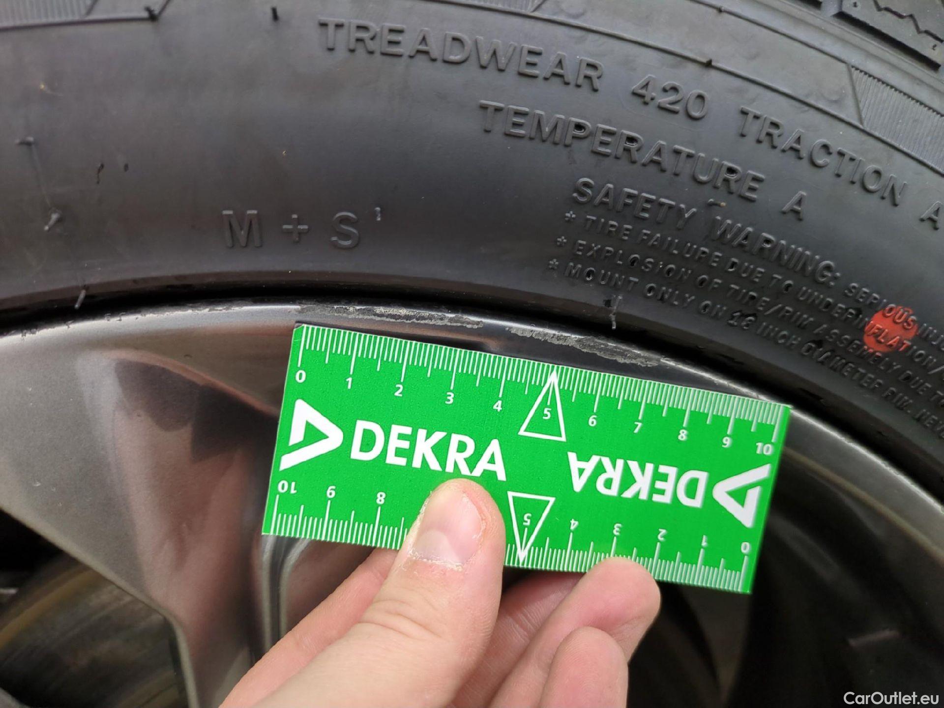  Mazda  MX-30 MAZDA  / 2019 / 5P / SUV e-Skyactiv 143ch First Ed M Confidence(SP) #10