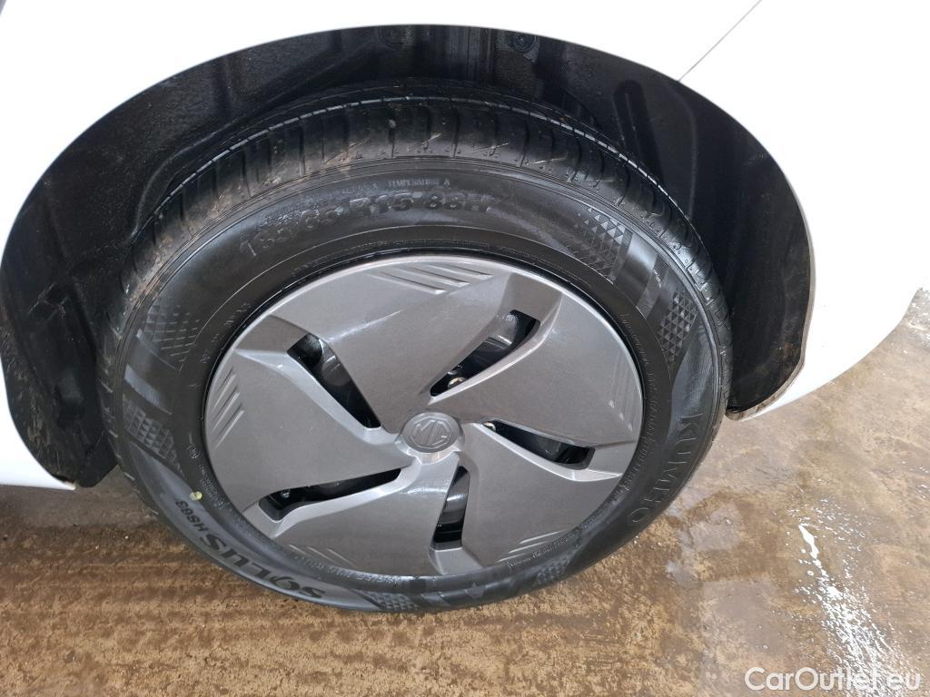  Land Rover  Discovery MG MG3 / 2024 / 5P / Berline 1.5L 195ch Hybrid+ Standard #15