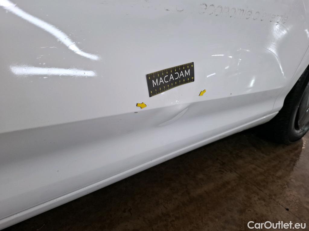  Land Rover  Discovery MG MG3 / 2024 / 5P / Berline 1.5L 195ch Hybrid+ Standard #4