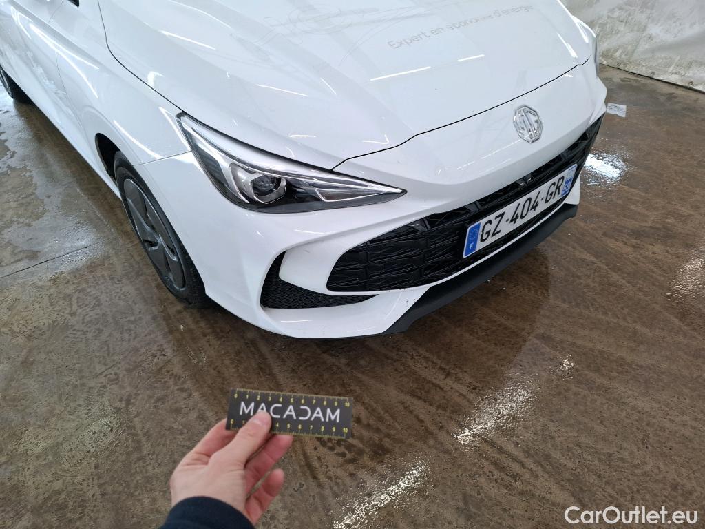  Land Rover  Discovery MG MG3 / 2024 / 5P / Berline 1.5L 195ch Hybrid+ Standard #33