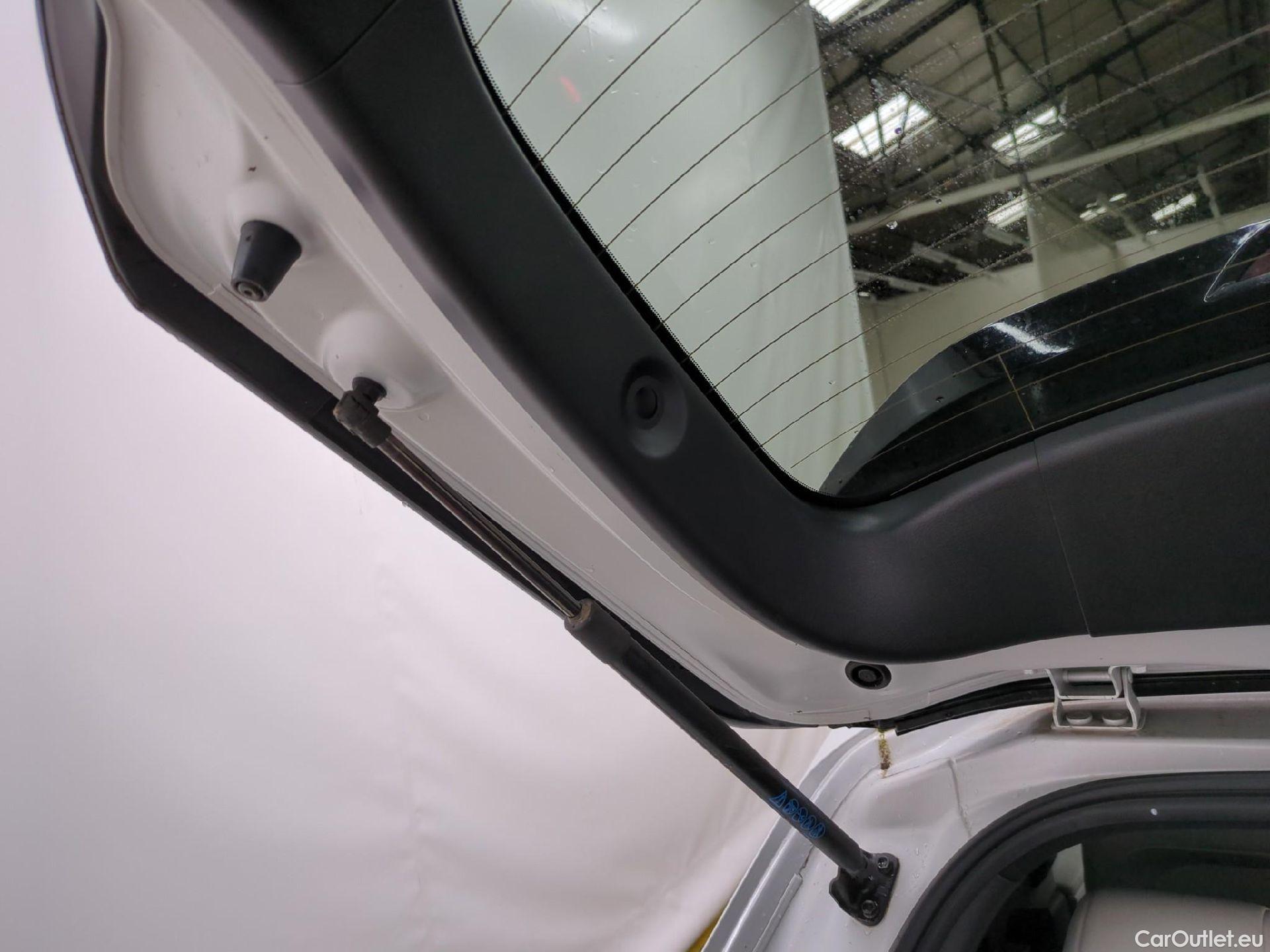  Mazda  MX-30 MAZDA  / 2019 / 5P / SUV e-Skyactiv 143ch First Ed M Confidence(SP) #2