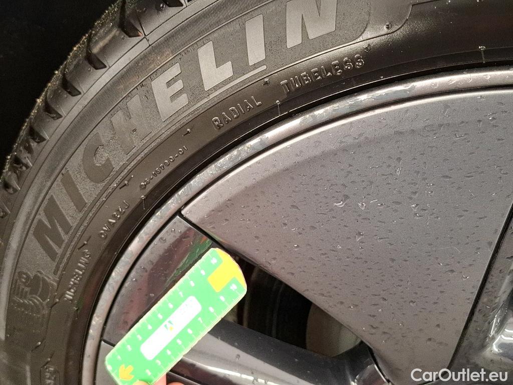  Tesla  Model 3 TESLA  2018 4P Berline Grande Autonomie #19