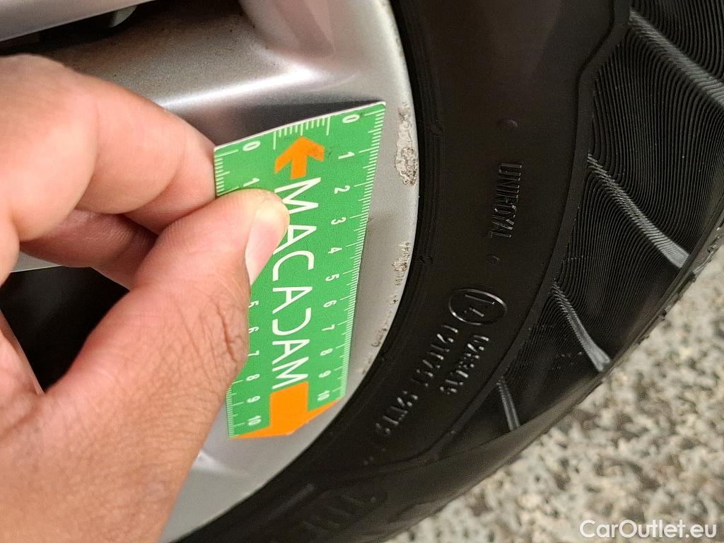  Toyota  Corolla TOYOTA  / 2018 / 5P / Berline Hybride 122h Dynamic Business #91