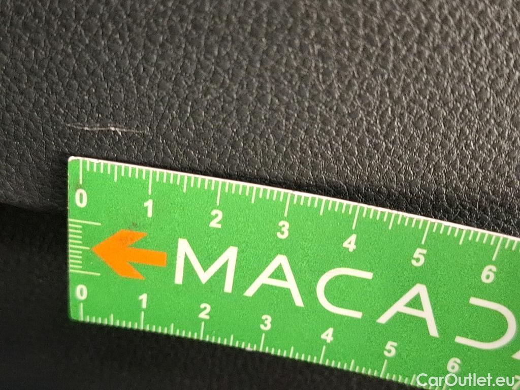  Toyota  Corolla TOYOTA  / 2018 / 5P / Berline Hybride 122h Dynamic Business #117