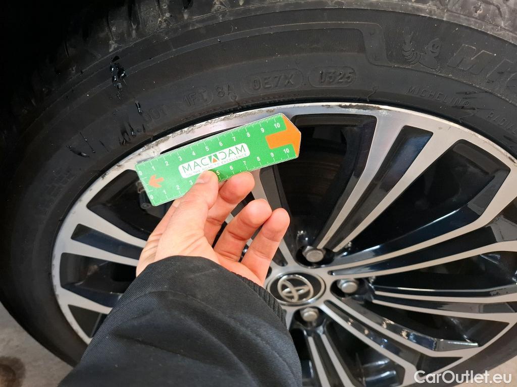  Toyota  Corolla TOYOTA  Touring Sports / 2018 / 5P / Break Hybride 122h Collection #17