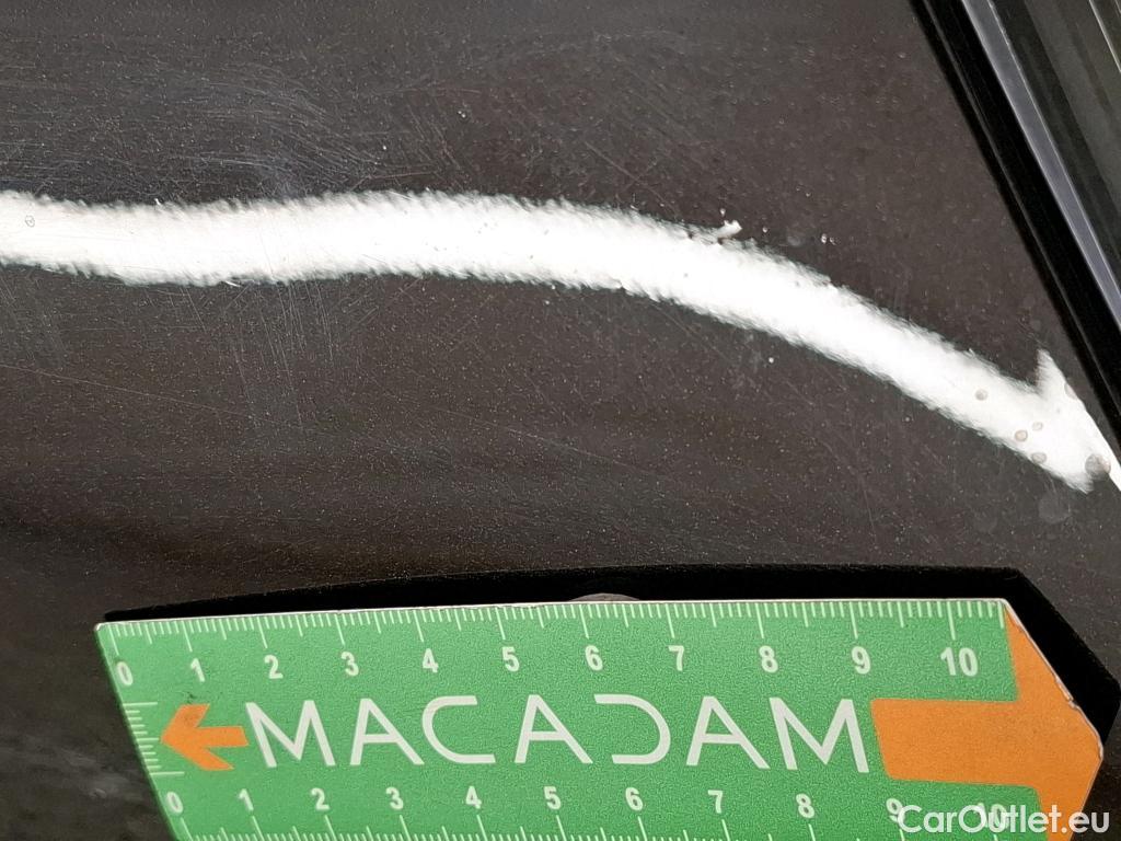  Toyota  Corolla TOYOTA  / 2018 / 5P / Berline Hybride 122h Dynamic Business #63