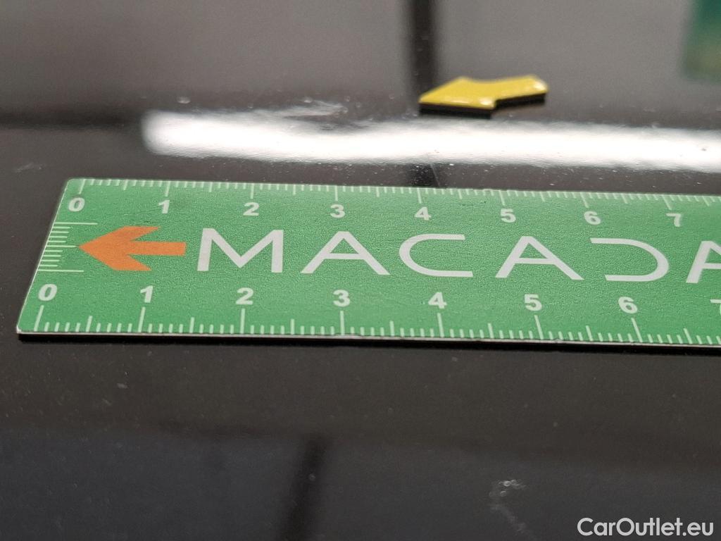  Toyota  Corolla TOYOTA  / 2018 / 5P / Berline Hybride 122h Dynamic Business #2