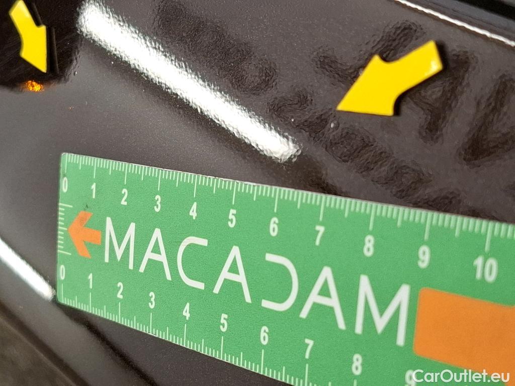  Toyota  Corolla TOYOTA  / 2018 / 5P / Berline Hybride 122h Dynamic Business #38