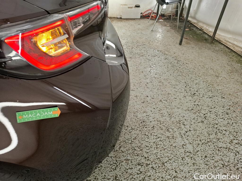  Toyota  Corolla TOYOTA  / 2018 / 5P / Berline Hybride 122h Dynamic Business #68