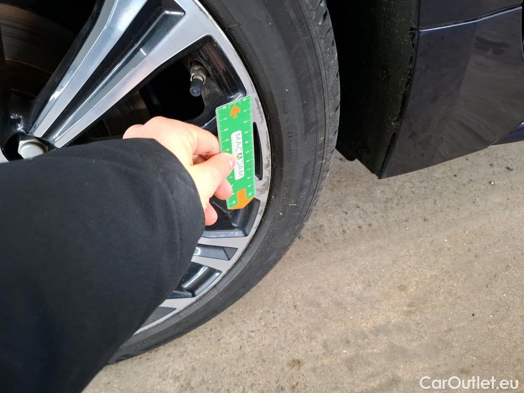  Toyota  Corolla TOYOTA  Touring Sports / 2018 / 5P / Break Hybride 122h Collection #20