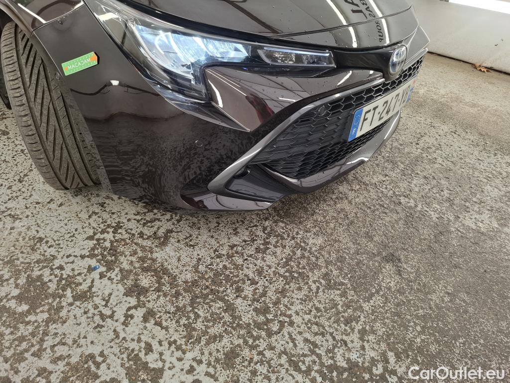  Toyota  Corolla TOYOTA  / 2018 / 5P / Berline Hybride 122h Dynamic Business #67