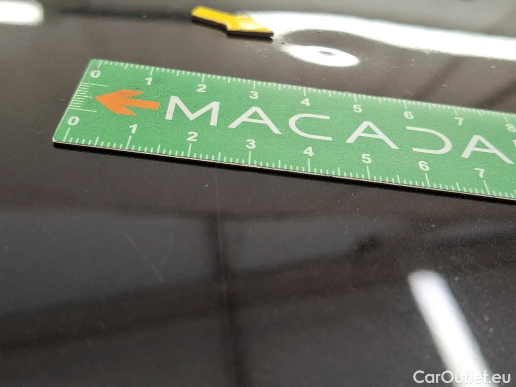  Toyota  Corolla TOYOTA  / 2018 / 5P / Berline Hybride 122h Dynamic Business #3