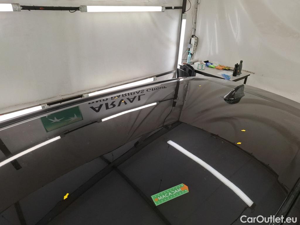  Toyota  Corolla TOYOTA  / 2018 / 5P / Berline Hybride 122h Dynamic Business #1