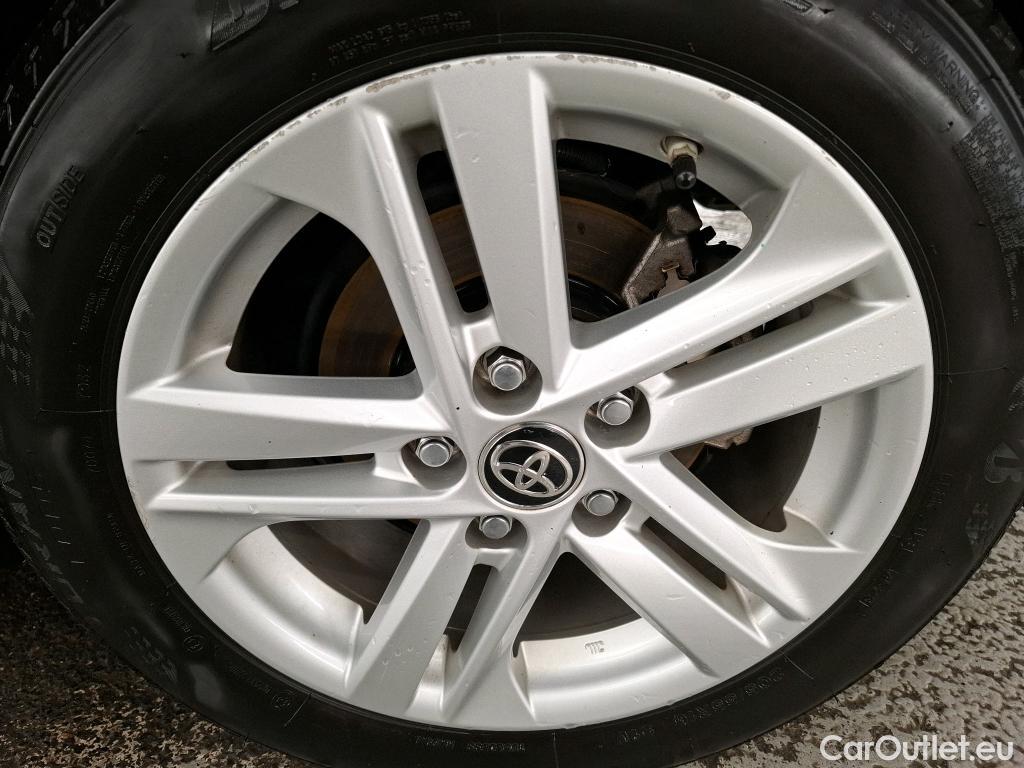  Toyota  Corolla TOYOTA  / 2018 / 5P / Berline Hybride 122h Dynamic Business #84