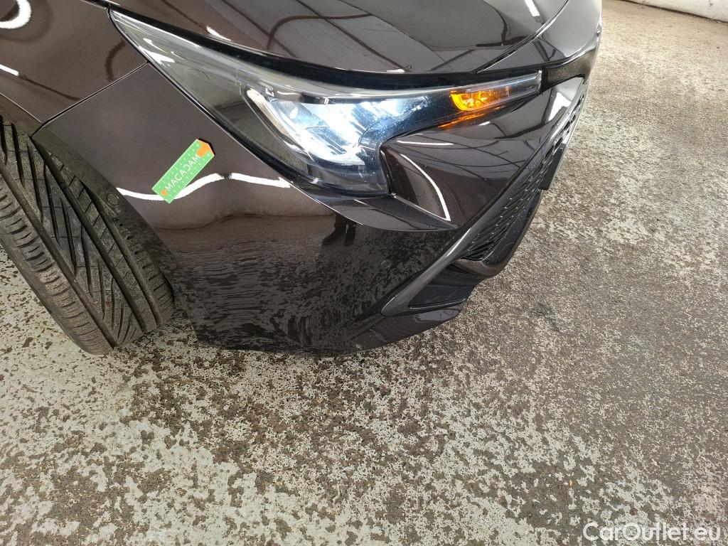  Toyota  Corolla TOYOTA  / 2018 / 5P / Berline Hybride 122h Dynamic Business #61