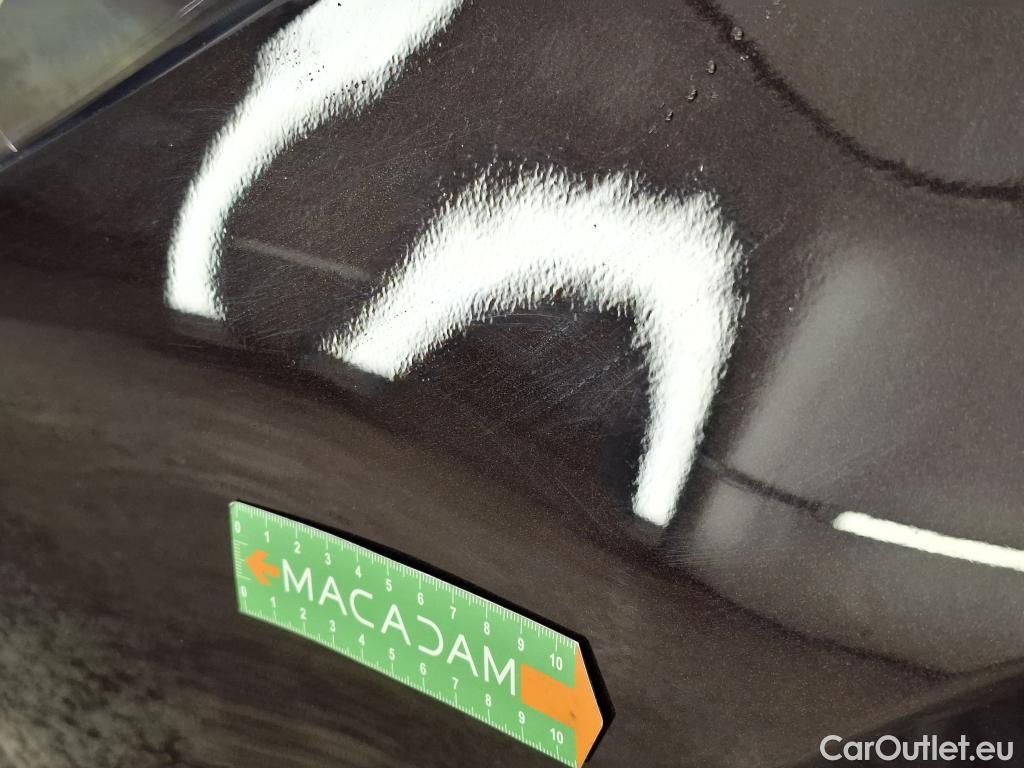  Toyota  Corolla TOYOTA  / 2018 / 5P / Berline Hybride 122h Dynamic Business #65